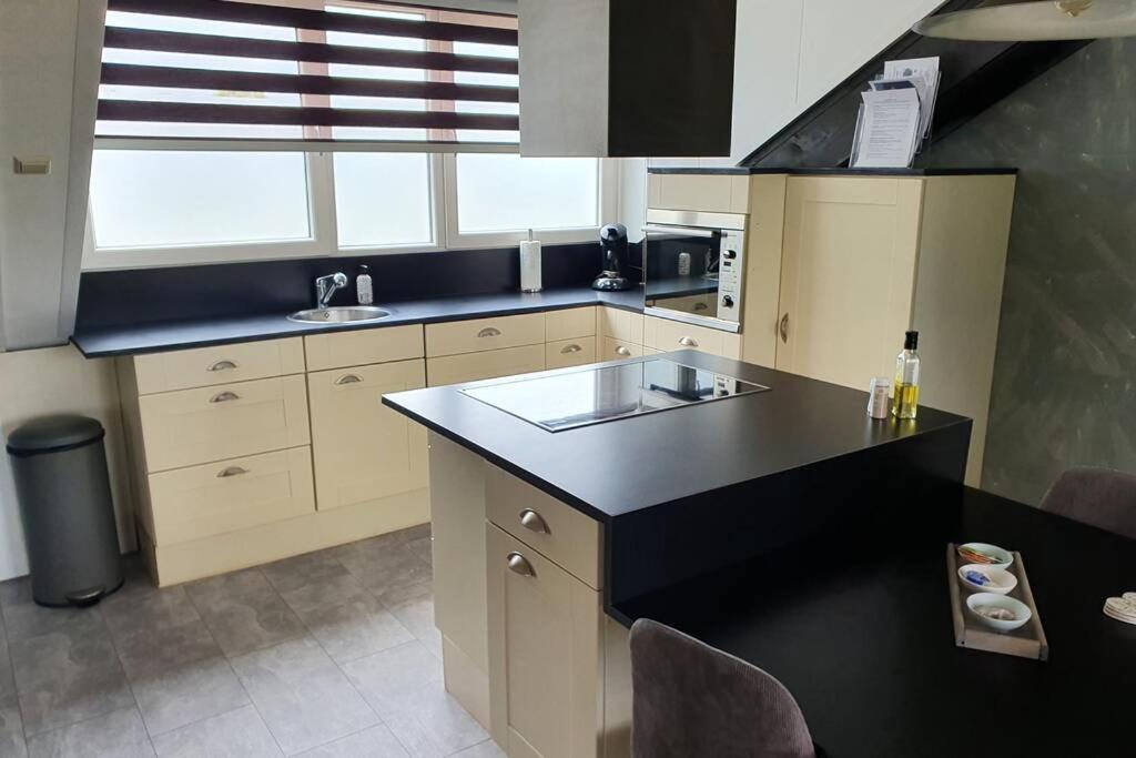 Vrijstaand / Landelijk Appartement Met Uitzicht! De Wijk Εξωτερικό φωτογραφία